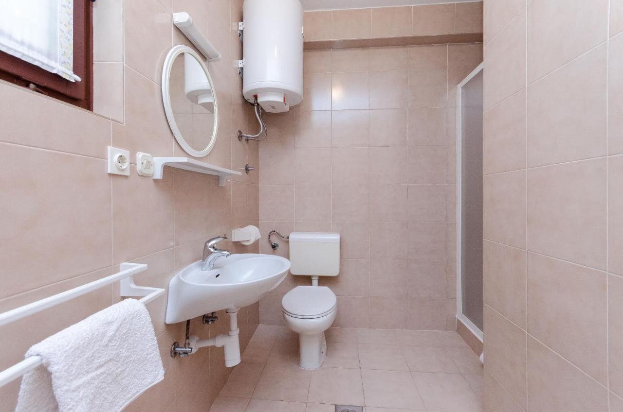 Apartments Ruza A Lopar Εξωτερικό φωτογραφία
